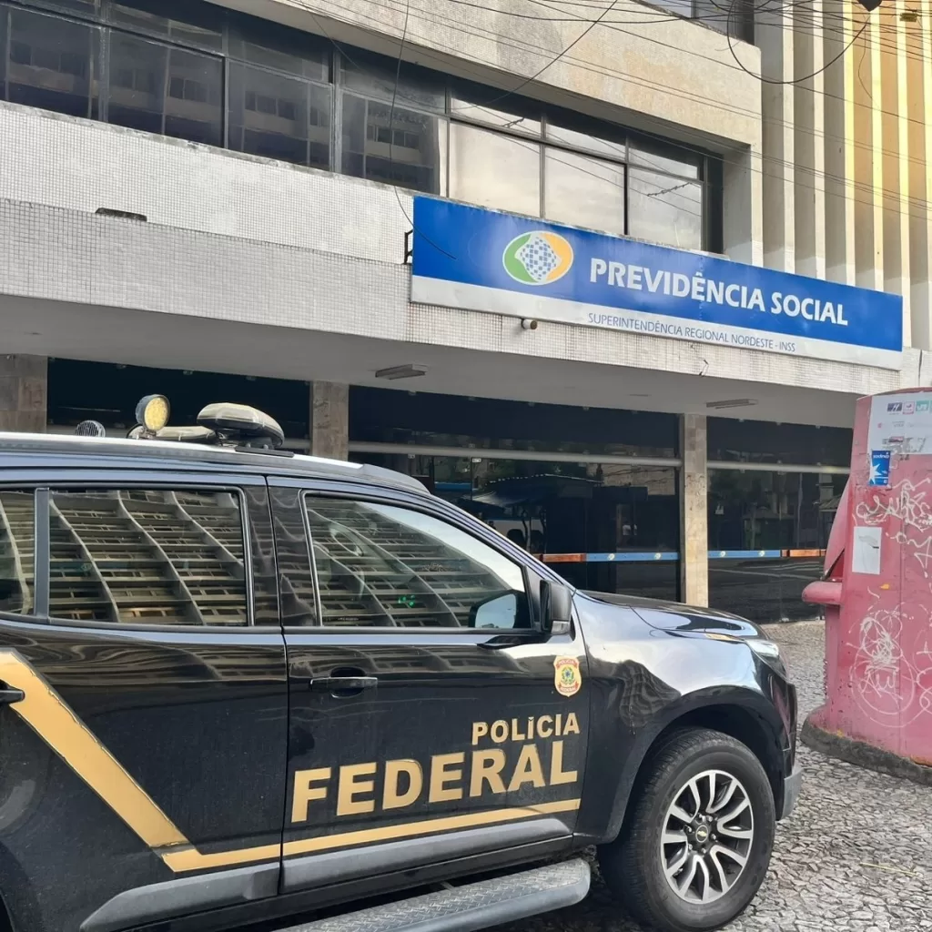 INSS recebe quase meio milhão de contestações em 1º dia de reembolso por descontos indevidos